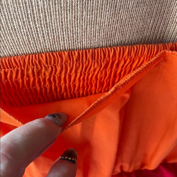 Colorful Strapless Ruffled Blouse - Picture 3 of 4